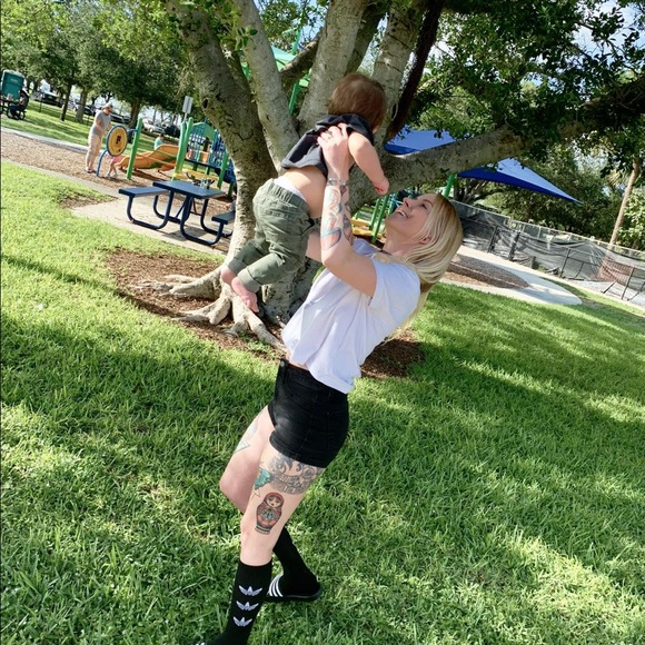 Meet your Posher, Ashlyn :) - Picture 10 of 16